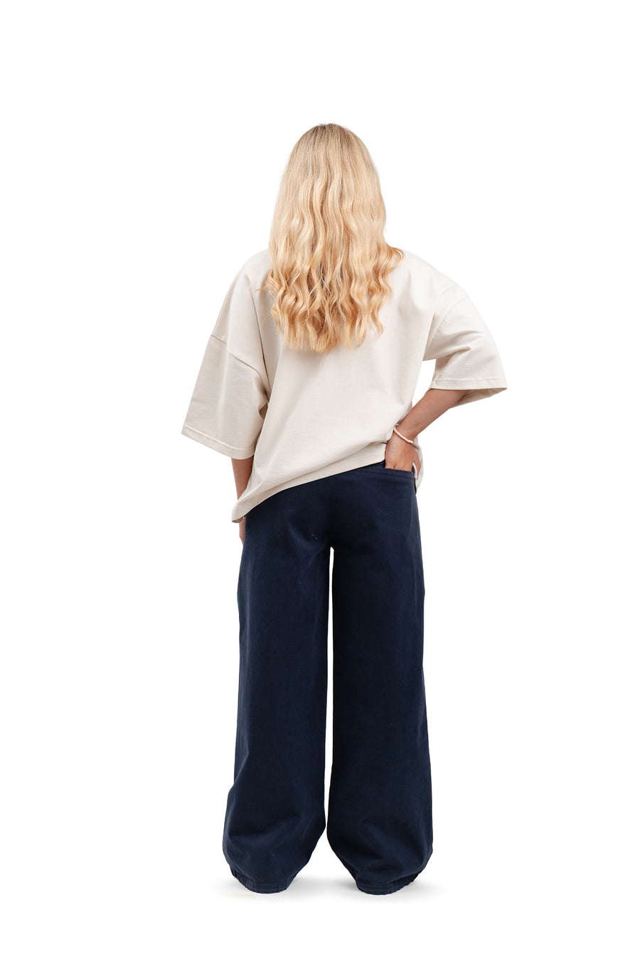 Koszulka Boxy Cropped "HAND" Almond 1OF1